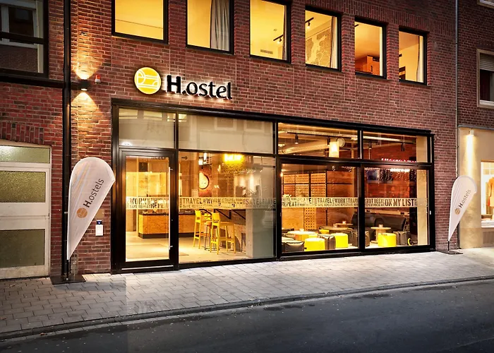 H.ostel * مونستر