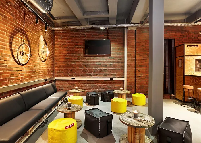 H.ostel * مونستر