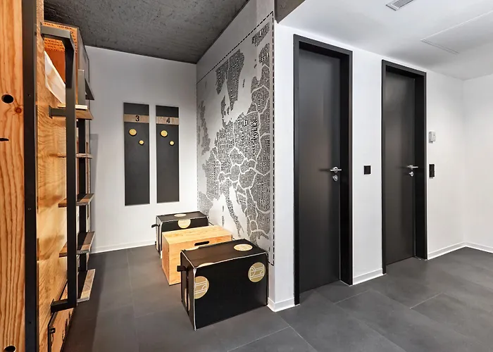 H.ostel بيت شباب *