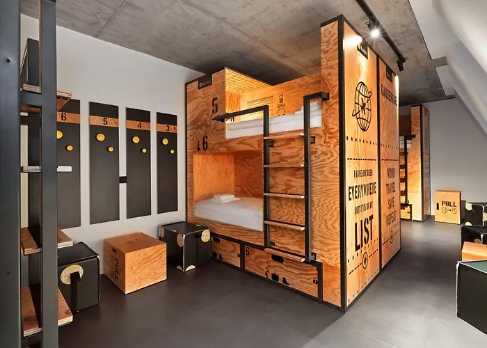 H.ostel مونستر