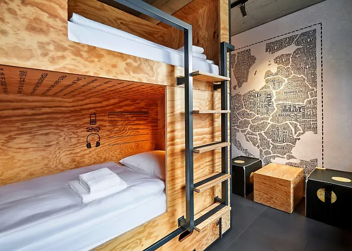 Vandrerhjem H.ostel *